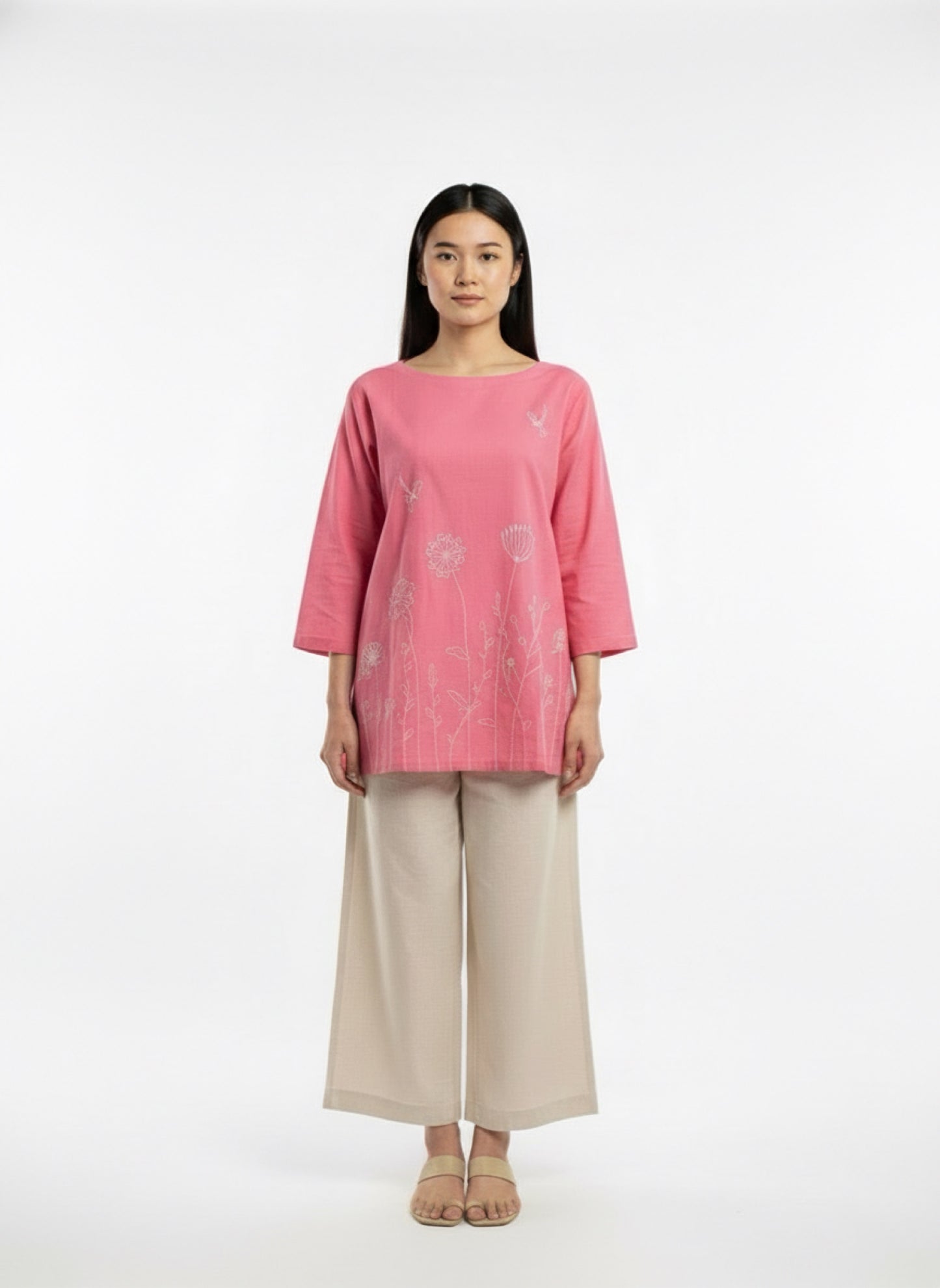 Kurti - Floral embroidery - White and pink